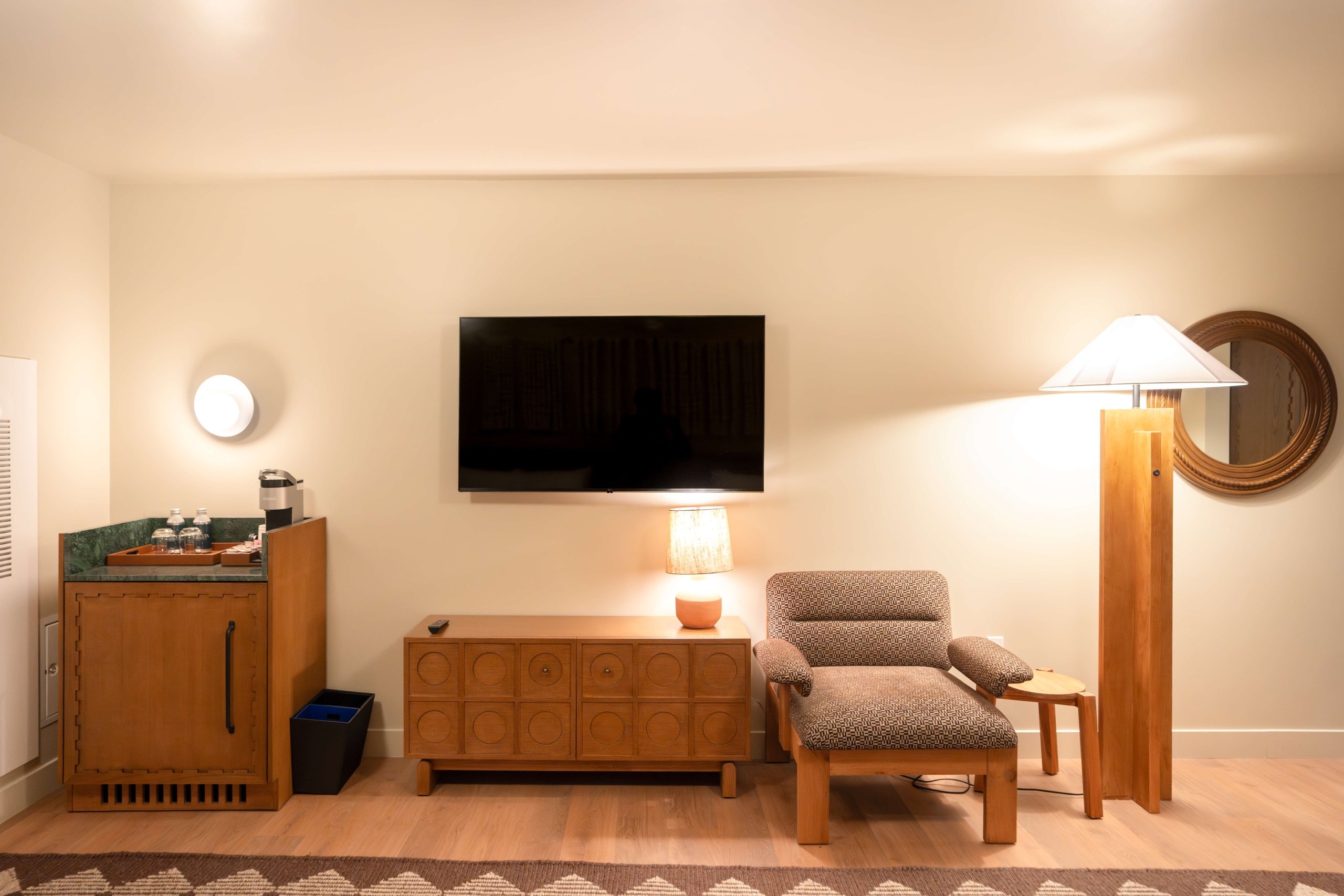 Accessible deluxe room television